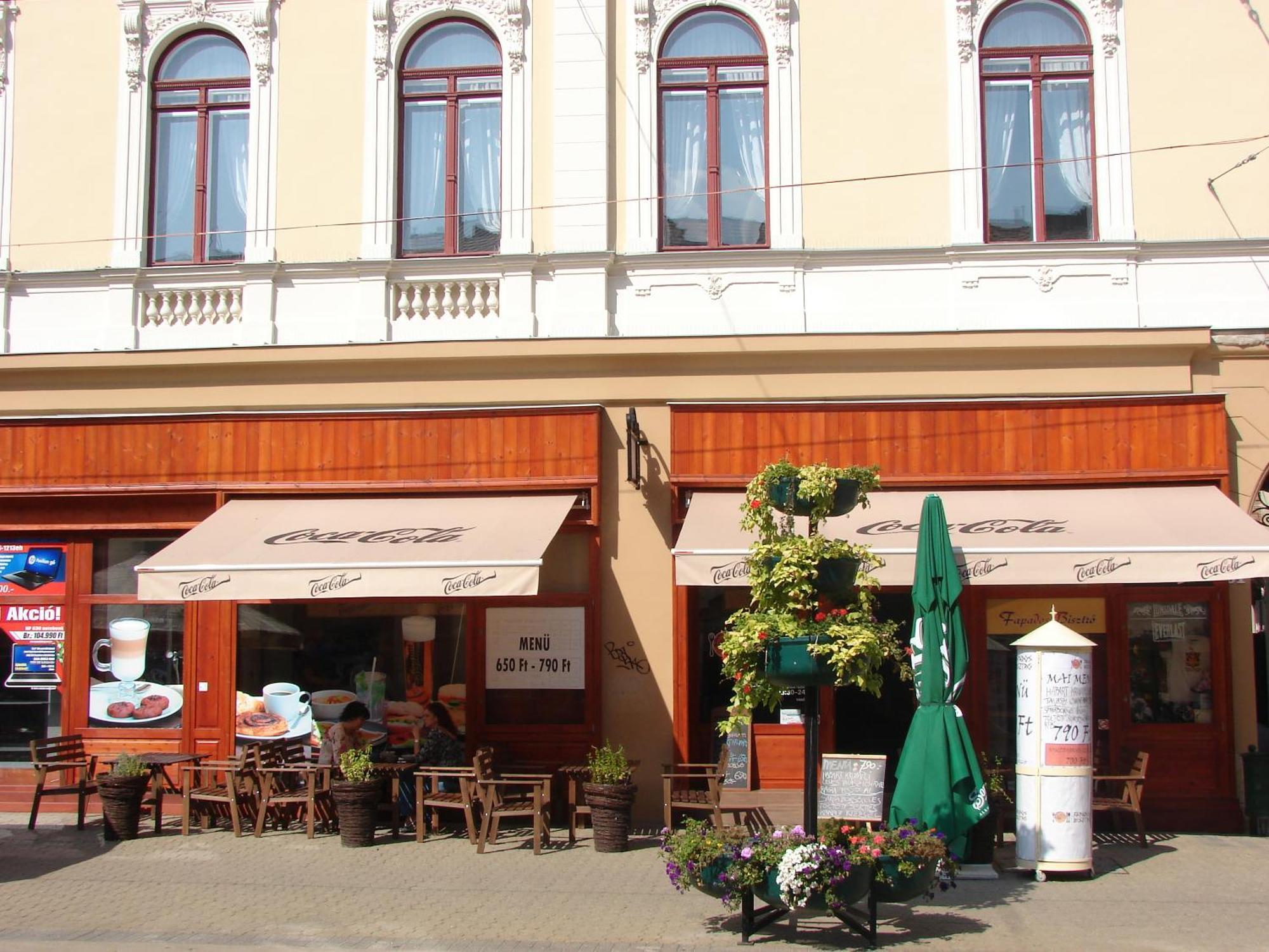 Bed and Breakfast Promenade Panzió Miskolc Exterior foto