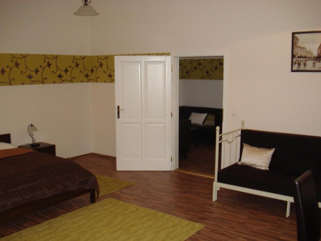 Bed and Breakfast Promenade Panzió Miskolc Habitación foto