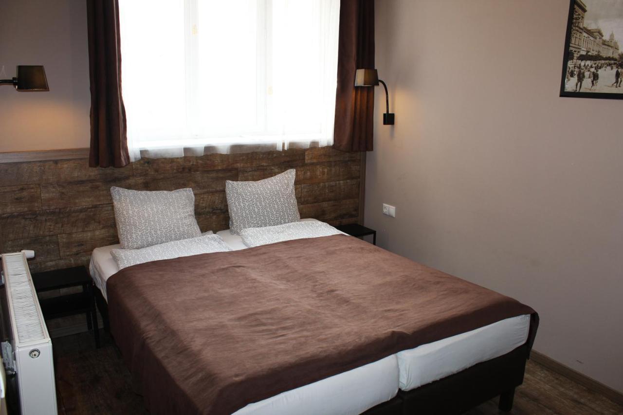 Bed and Breakfast Promenade Panzió Miskolc Exterior foto